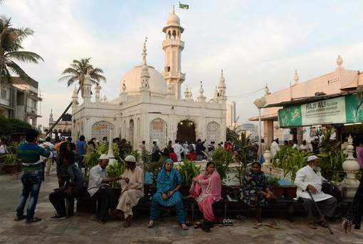 Les femmes de retour à la mosquée en Inde