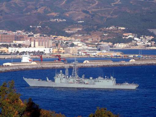 L`escale d`une flottille russe en Espagne inquiète l`Otan