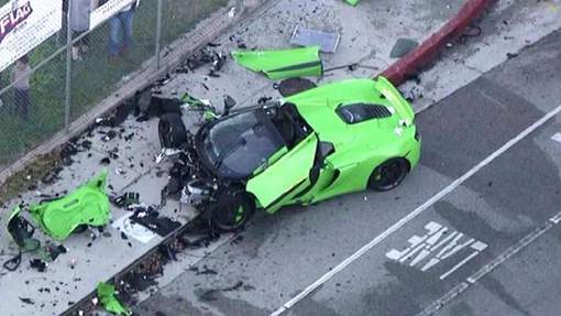 Il détruit sa McLaren à 230.000 euros dans une course sauvage - VIDEO