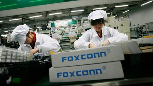 Un ex-cadre d`une usine iPhone accusé d`en avoir volé des milliers