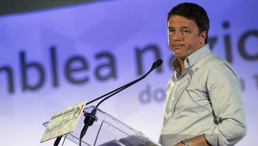 Renzi reconnaît son erreur d`avoir "politisé le référendum"
