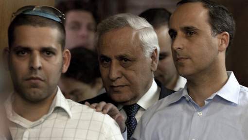 Libération de l`ex-président israélien emprisonné pour viols