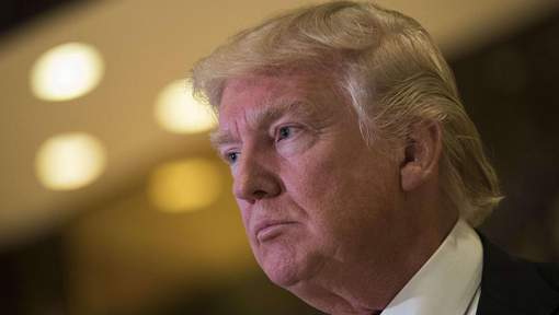 Trump s`en prend à une icône des droits civiques