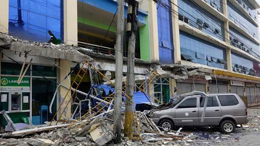 Séisme aux Philippines: six morts, une centaine de blessés 