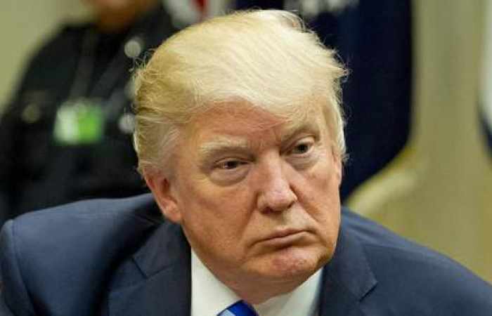 Trump se demande qui a payé les manifestations contre lui samedi