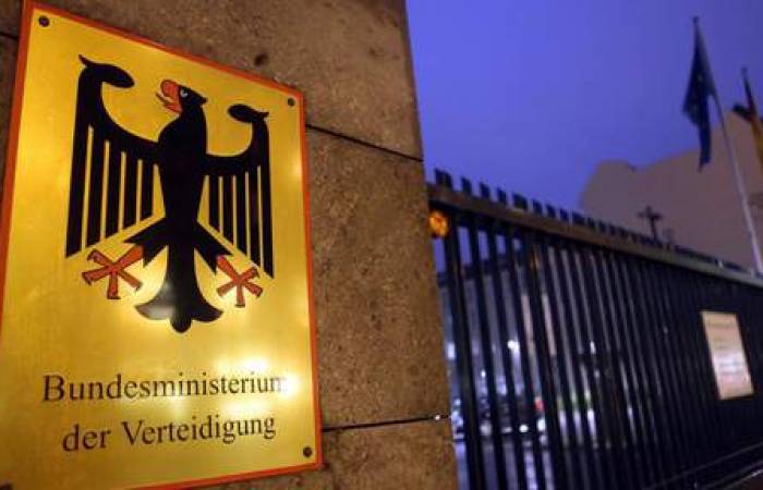 Symboles nazis: les casernes allemandes passées au crible