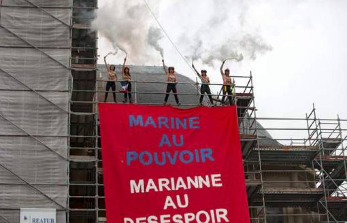 Des Femen chahutent à Hénin-Beaumont