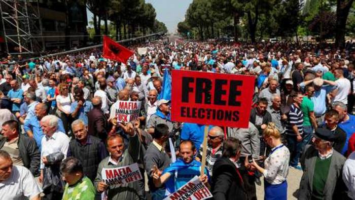 En Albanie, l'opposition réclame la démission du Premier ministre