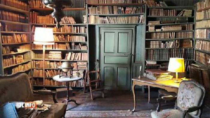 La bibliothèque du 18e découverte à Bouillon vendue pour une somme record