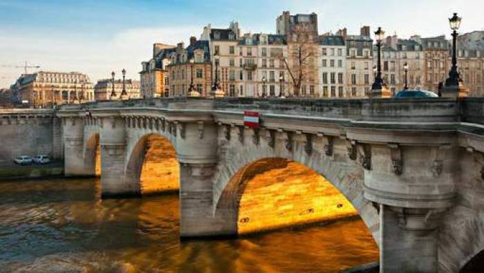 Un homme se tue lors de la Fête de la musique à Paris