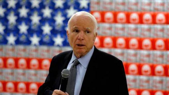 Atteint d'une tumeur au cerveau, John McCain ira voter sur l'Obamacare