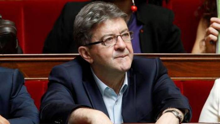 Un tweet de Mélenchon favorable à Maduro suscite la polémique