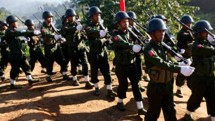 400 morts dans des combats en Birmanie