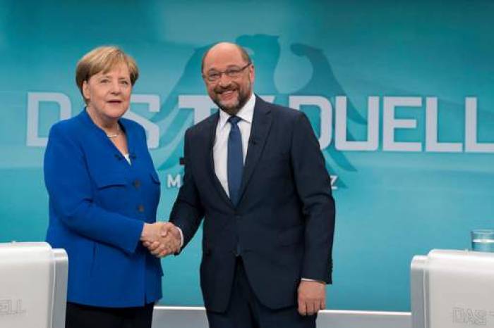 Angela Merkel sort gagnante de son duel avec Schulz