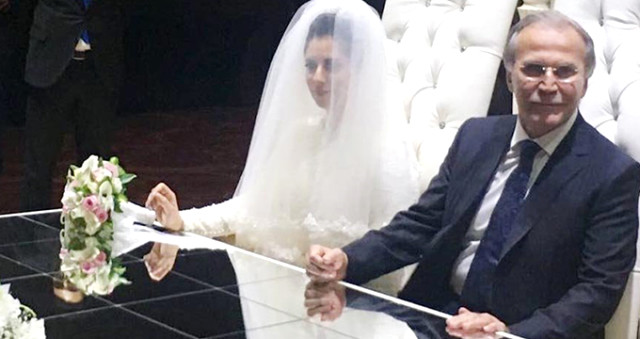 67 yaşlı deputat katibəsi ilə evləndi - FOTOLAR