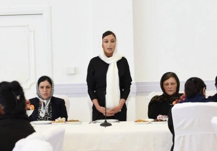 Ruhe in Frieden kleine Zahra - Mehriban Aliyeva