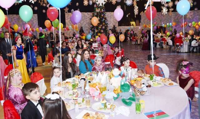 Heydar Aliyev Foundation arranges New Year party for children
