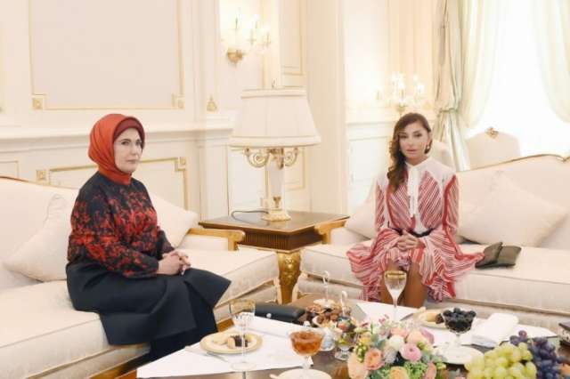 Azerbaijani, Turkish first ladies meet in Baku
