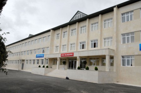 Direktor məktəb bufetində “kvartirant” saxlayır