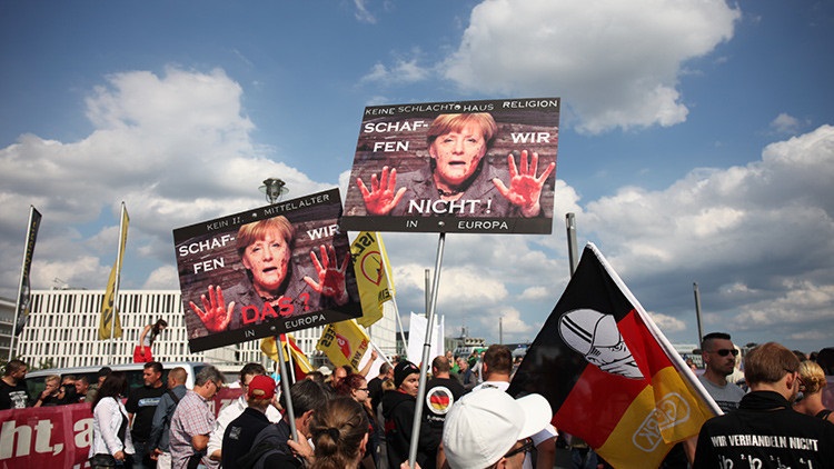 “El golpe contra Angela Merkel ya está en marcha“