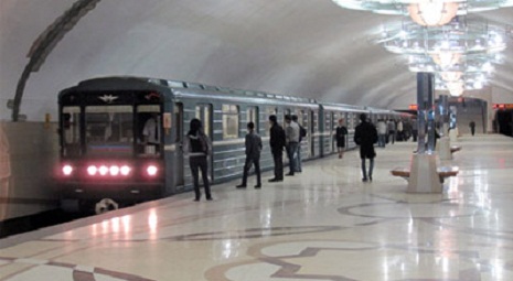 Bakı metrosunda yenə problem yarandı 