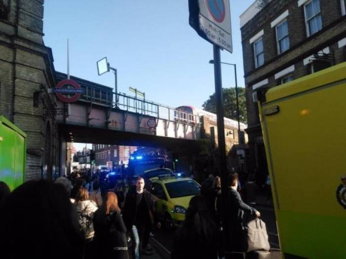 London metrosunda terror: 20 nəfər yaralanıb (VİDEO)