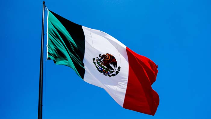 México no va a pagar el muro, pero accede a renegociar el TLC con Estados Unidos