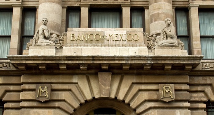Sombríos pronósticos para 2017 en encuesta del Banco de México
