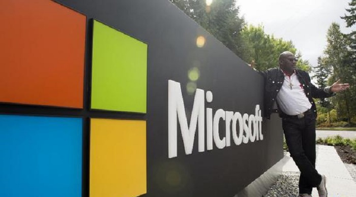 Microsoft sues U.S. government over privacy issue