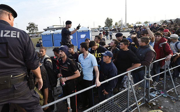 Migrant crisis: Slovenia moves to `shut down` Balkans route