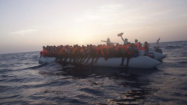 Migrants: au moins 8 morts, nombreux disparus en Méditérranée