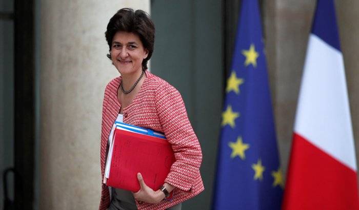 Dimite la ministra de Defensa de Francia por escándalo respecto a empleo de sus asistentes