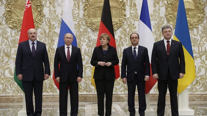 Hollande trifft Putin vor Ukraine-Gipfel in Paris