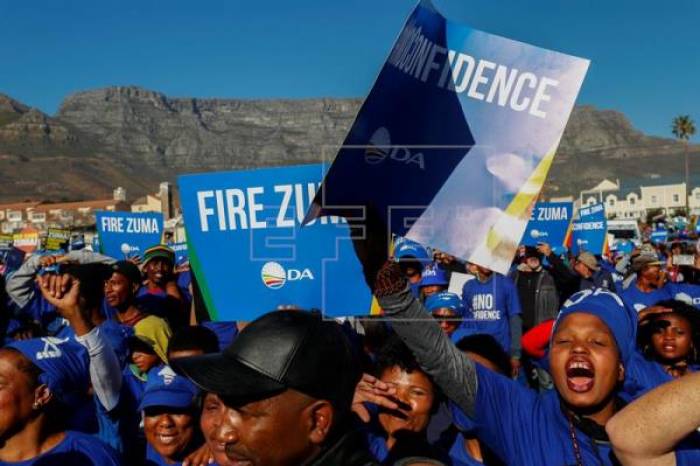 Disturbios en Sudáfrica horas antes de la moción de censura contra Zuma