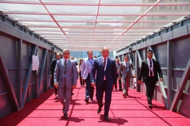 Moldovan president visits Formula 1 Paddock
