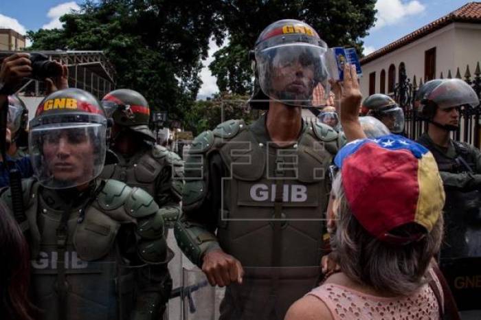 Mogherini dice que la situación en Venezuela "preocupa mucho" a la UE
