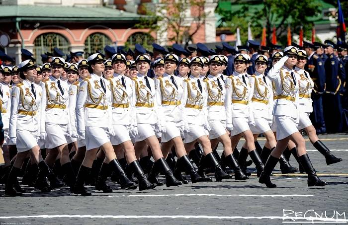 Une grande parade militaire à Moscou - EN DIRECT