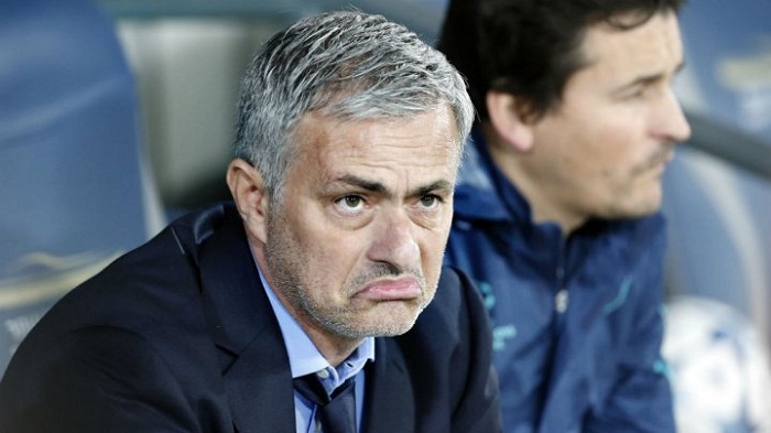 Chelsea limoge son entraîneur José Mourinho