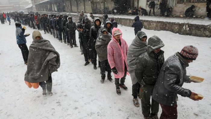 Más de 80 muertos en 10 países de Europa por el temporal de frío
