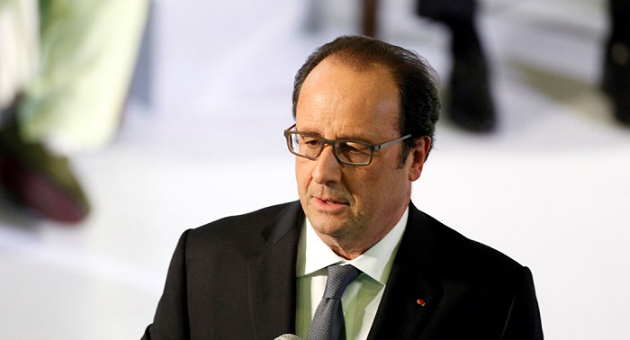 Hollande admite que el avión de EgyptAir se ha estrellado