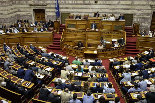 Grèce: le Parlement approuve la construction d`une mosquée historique à Athènes