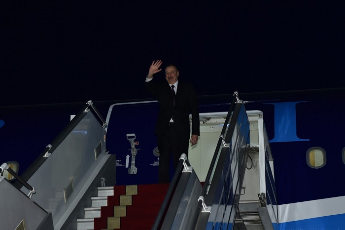 Präsident Ilham Aliyev beendet seinen Staatsbesuch im Nachbarland Iran