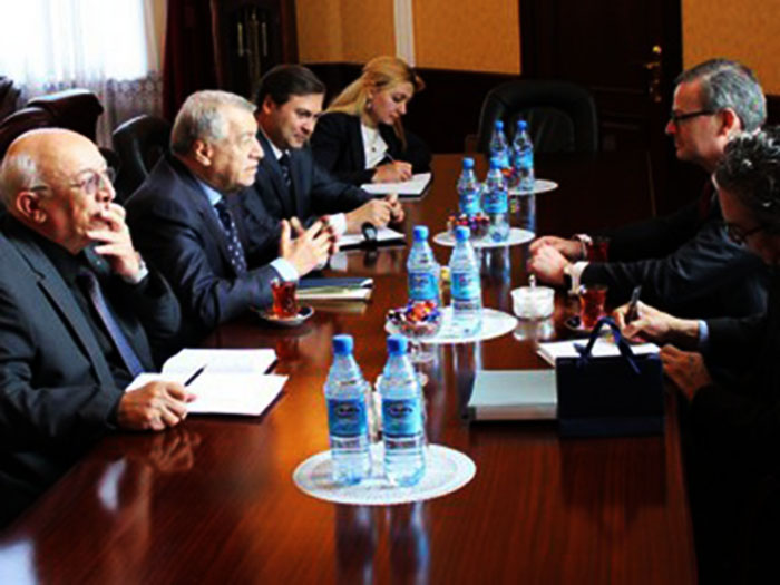 Azerbaijan, Costa Rica discuss energy cooperation