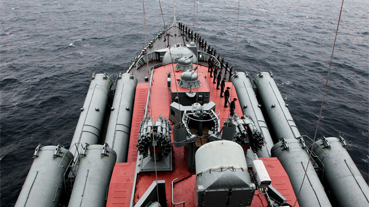 Ejercicios navales ruso-chinos: helicópteros y buques de guerra en `cacería` de submarinos 
