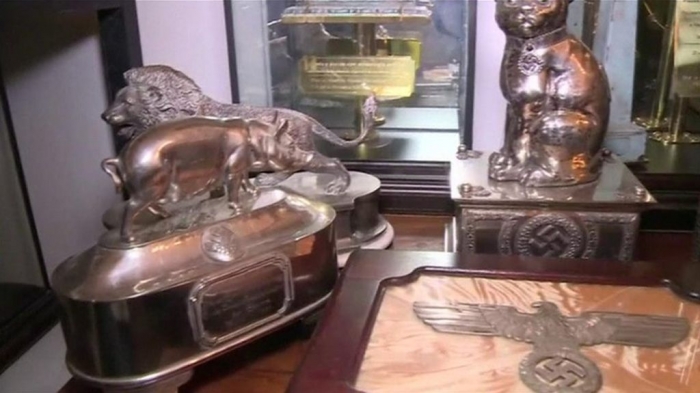 Nazi artefacts seized in raid on home in Buenos Aires, Argentina - VIDEO