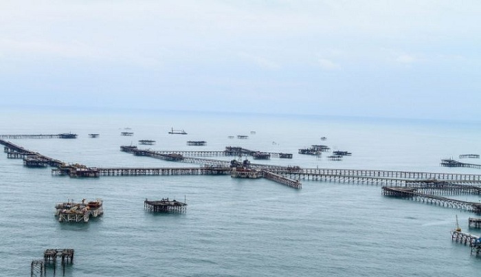 Bottom part of diesel tank in SOCAR’s platform collapses
