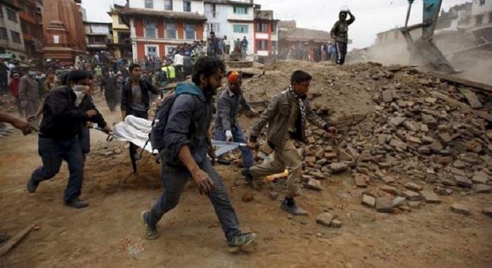 13 muertos, entre ellas un exministro de Finanzas de Nepal, en un accidente de autobús