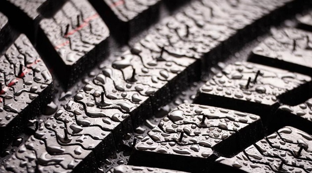 Tres razones para calzar neumáticos en buen estado