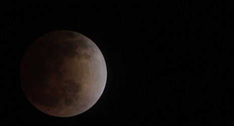 Shortest lunar eclipse of the century: How to see it this weekend - VIDEO 