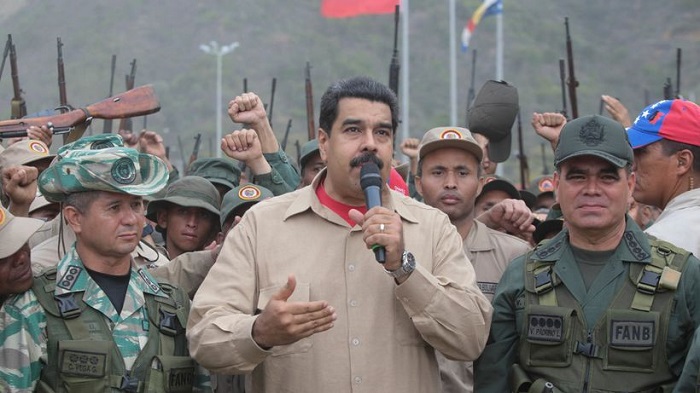 Maduro mobilisiert Mann und Maus